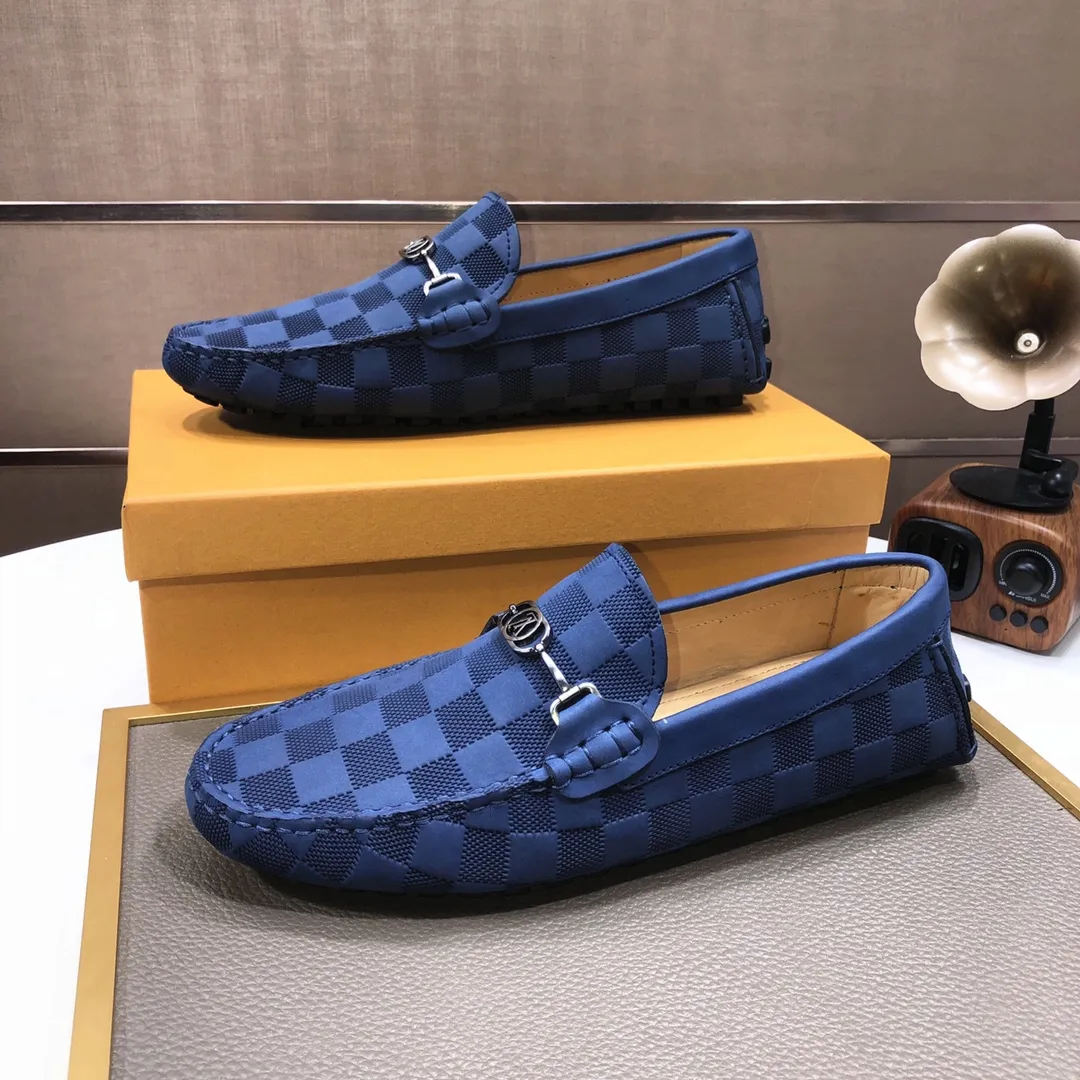 Men's men's shoes 💰420💰 [LV Doudou shoes] (water-dyed cowhide lining) new model is on the market, available on the official website. The new Doudou shoes are processed into single-color materials, and the uppers are made of imported cowhide material. The body of the shoe is fully hemmed with mark thread, and is lined with imported original cowhide leather. The elegant shoe shape is super suitable for all-matching, and the size is 38-44.